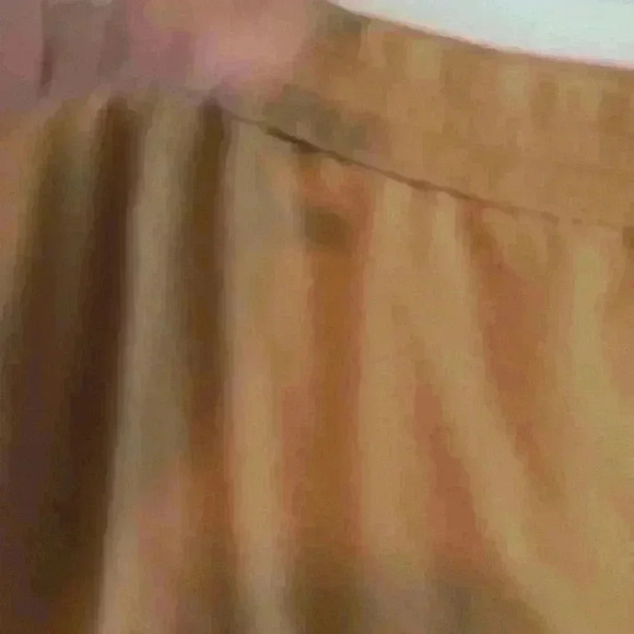 Options Melrose Camel color skirt 100% silk size large - Picture 5 of 8